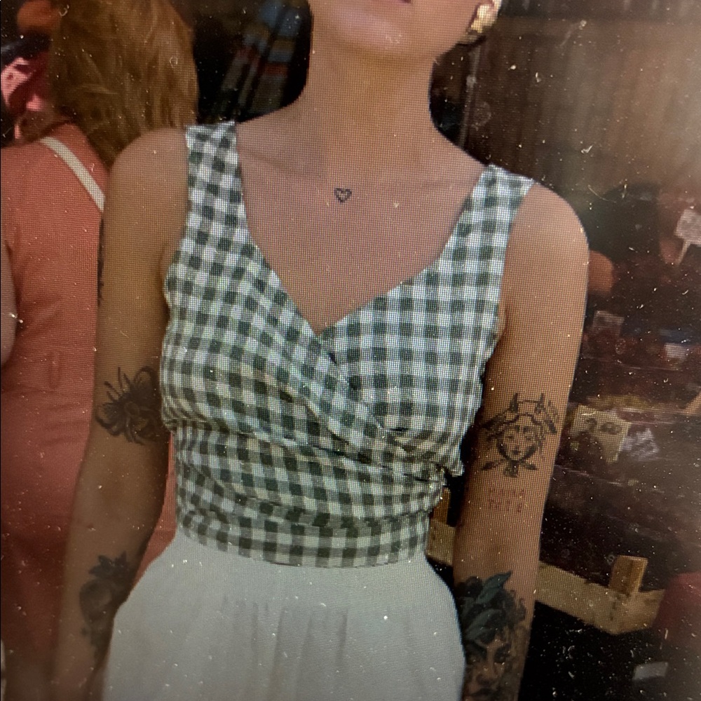 NWOT Linenfox Green Gingham Wrap Linen Top